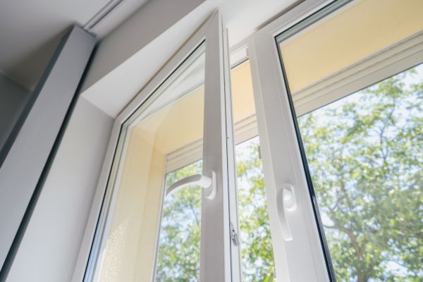 Window Pane Replacement in Tucson